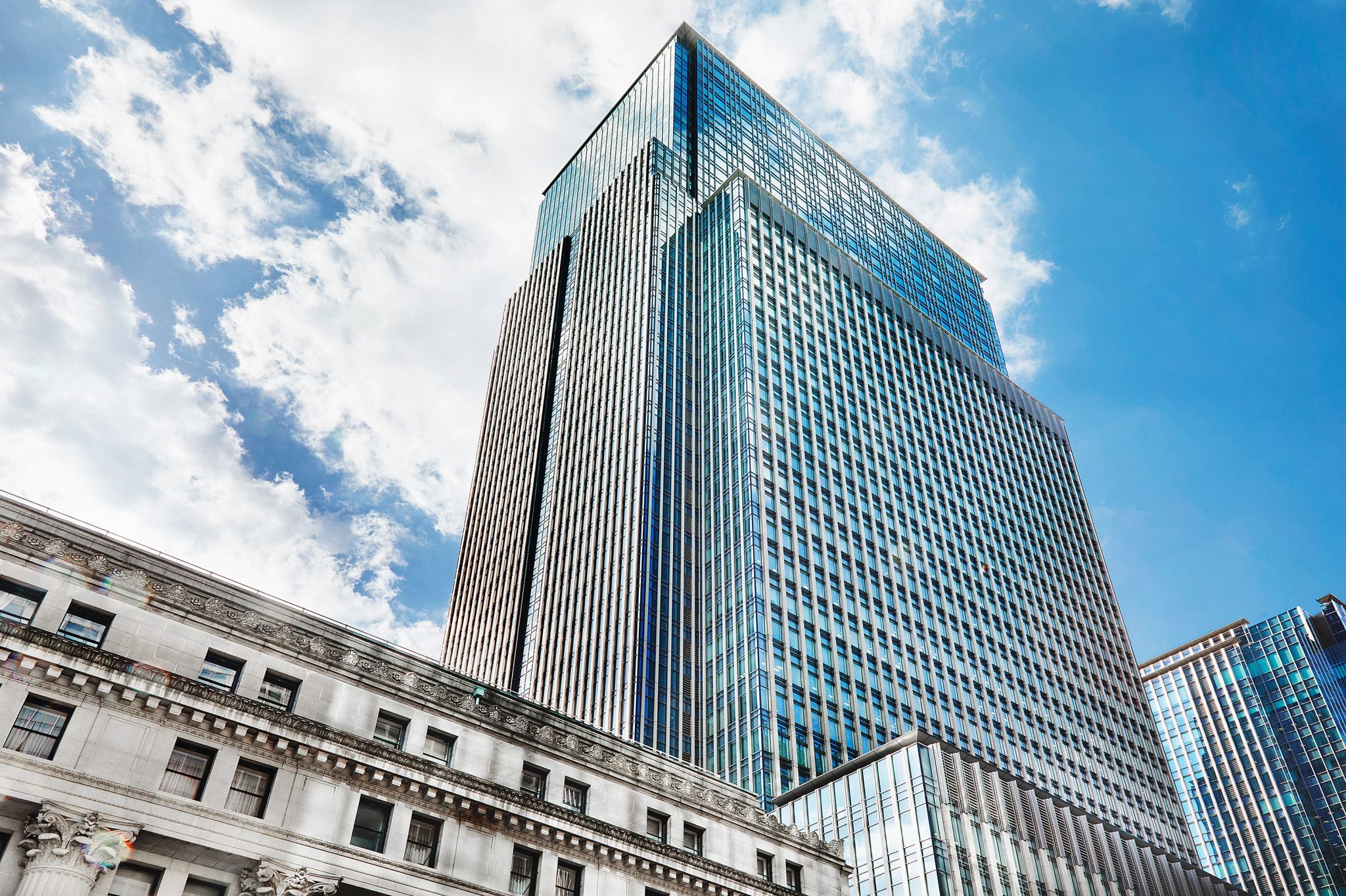 Exterior do hotel  hotel de luxo – hotel dos sonhos – viagem de ferias - predio moderno