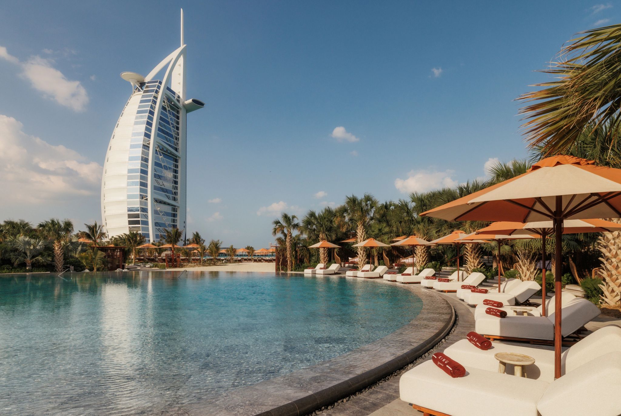 piscina exclusiva adulto hotel dubai - resort jumeirah - hospedagem luxo