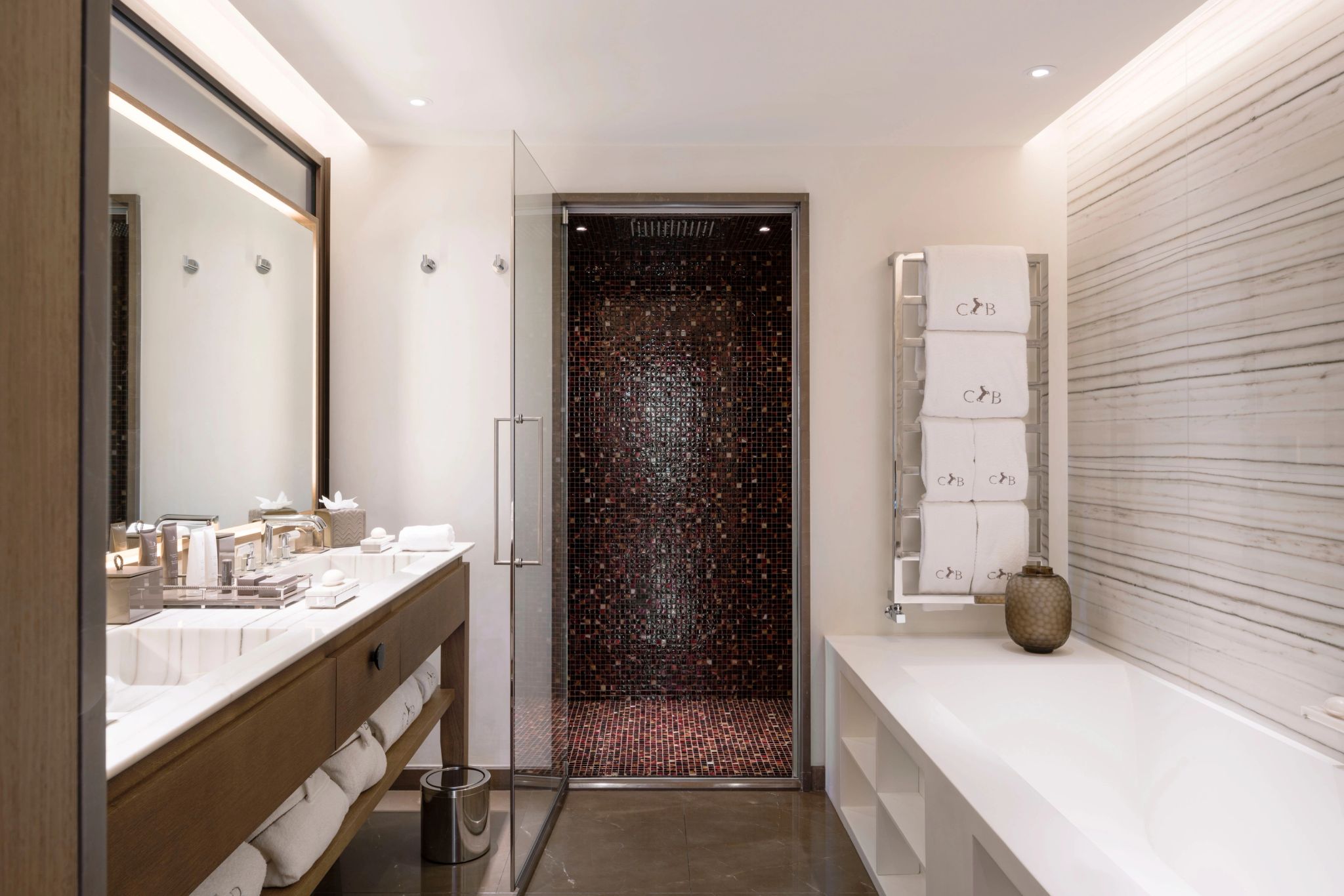 Junior Suite banheiro com banheira – banheiro grande - banho premium