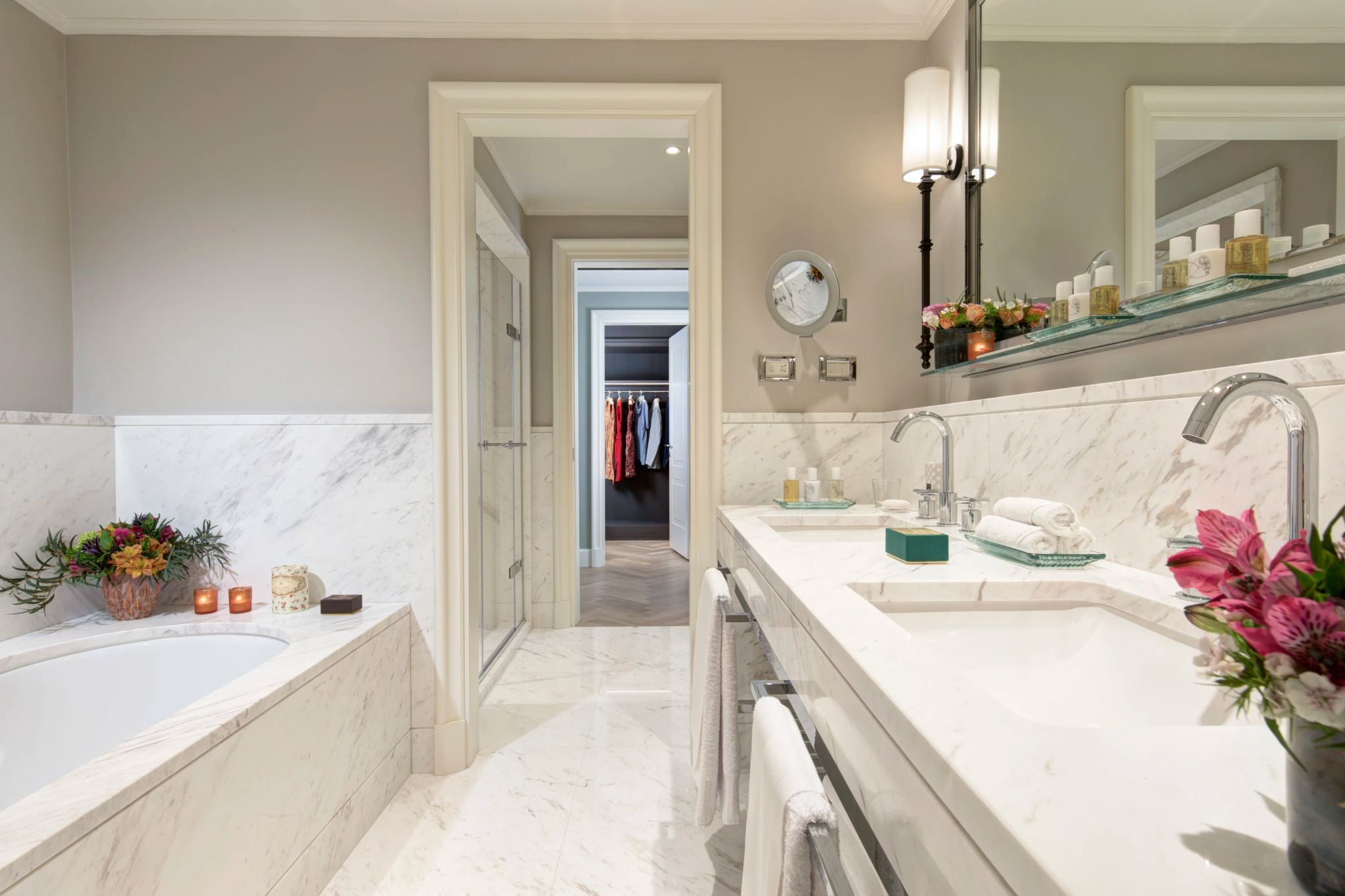 banheiro com banheira – banho de banheira – banheiro da suite