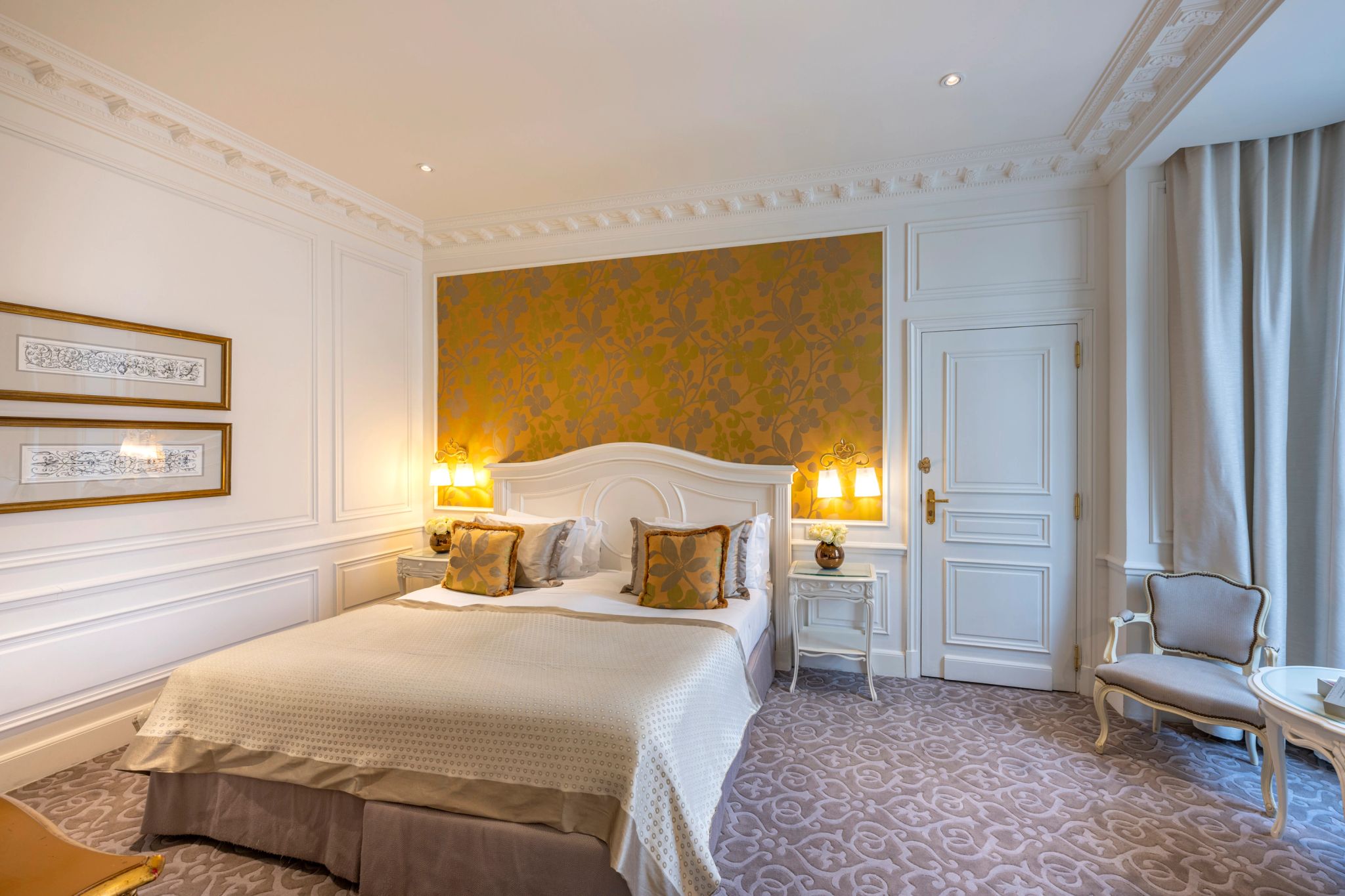 cama king – quarto casal – design de luxo - quarto king - decoraçao classica - quarto de hotel