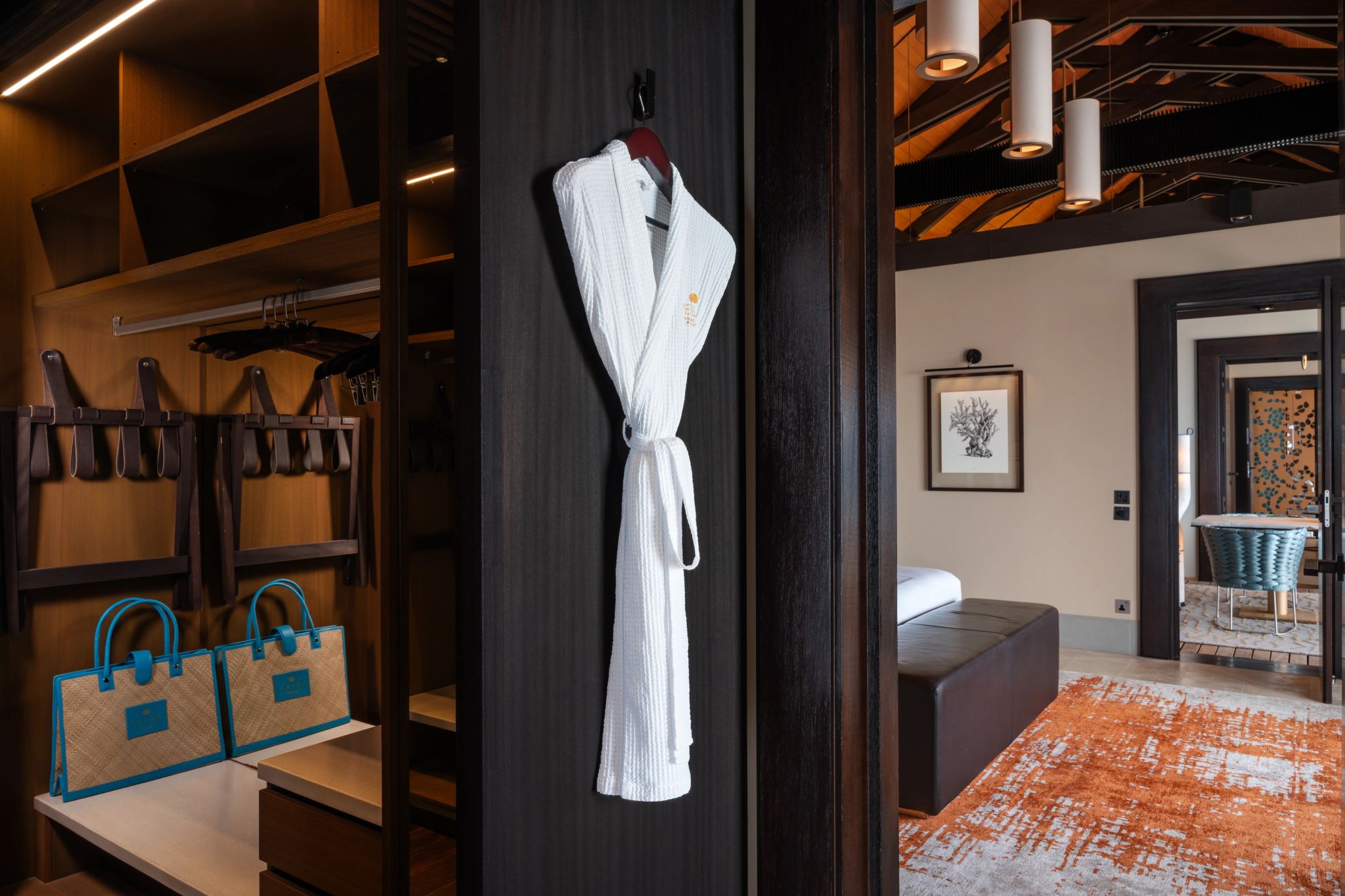 closet de luxo – suite com closet - decoraçao rustica