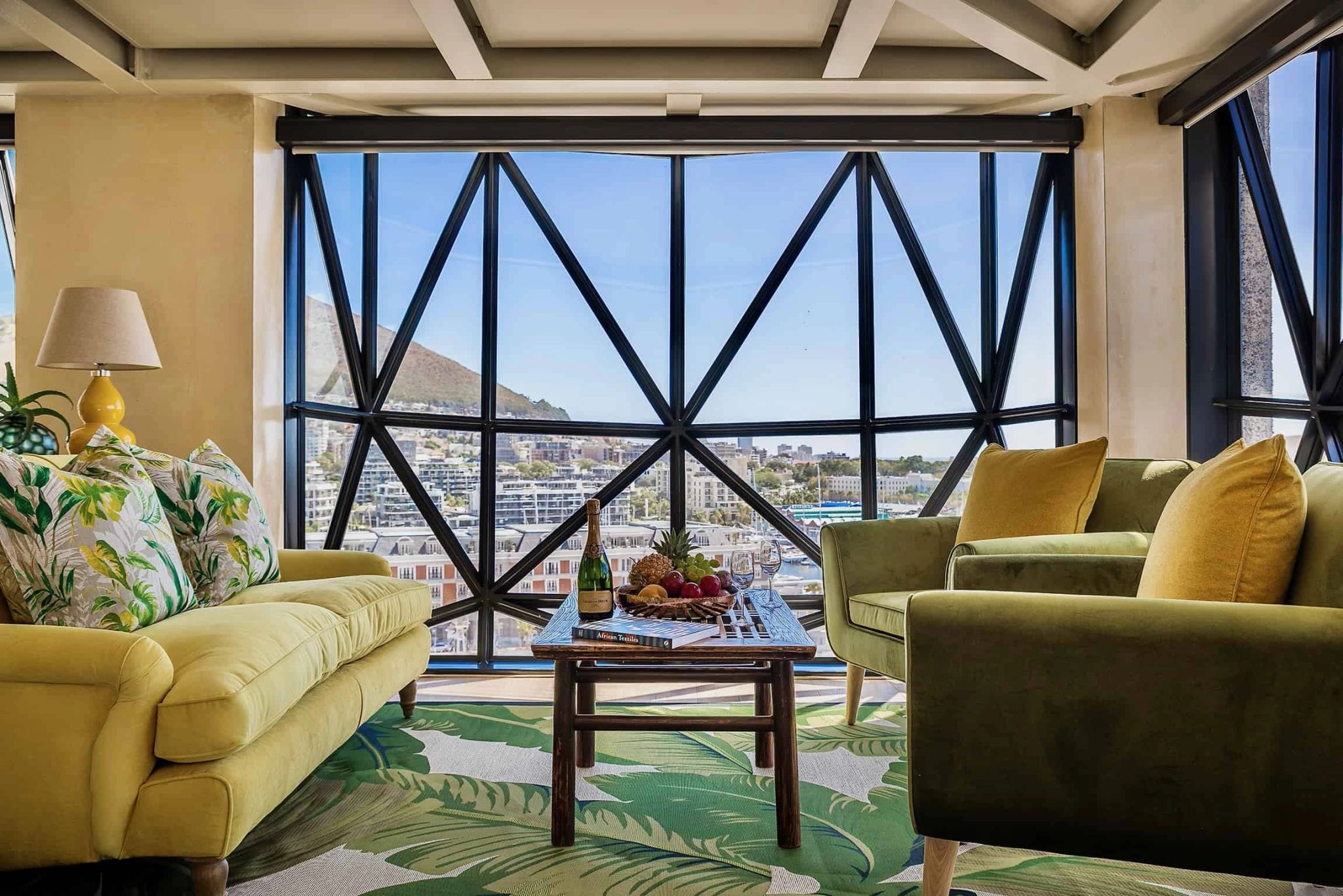 Family Duplex Suite sala de estar - suite luxo cape town - vista cidade do cabo