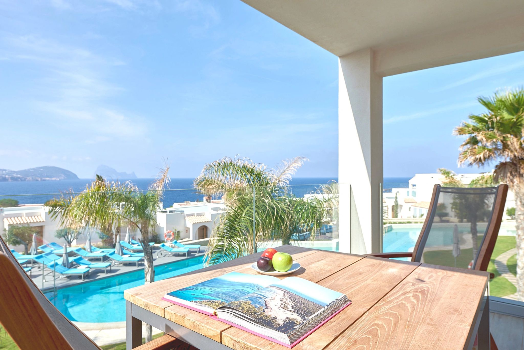 Laguna Infinity Suite  piscina – terraco da suite – varanda privativa