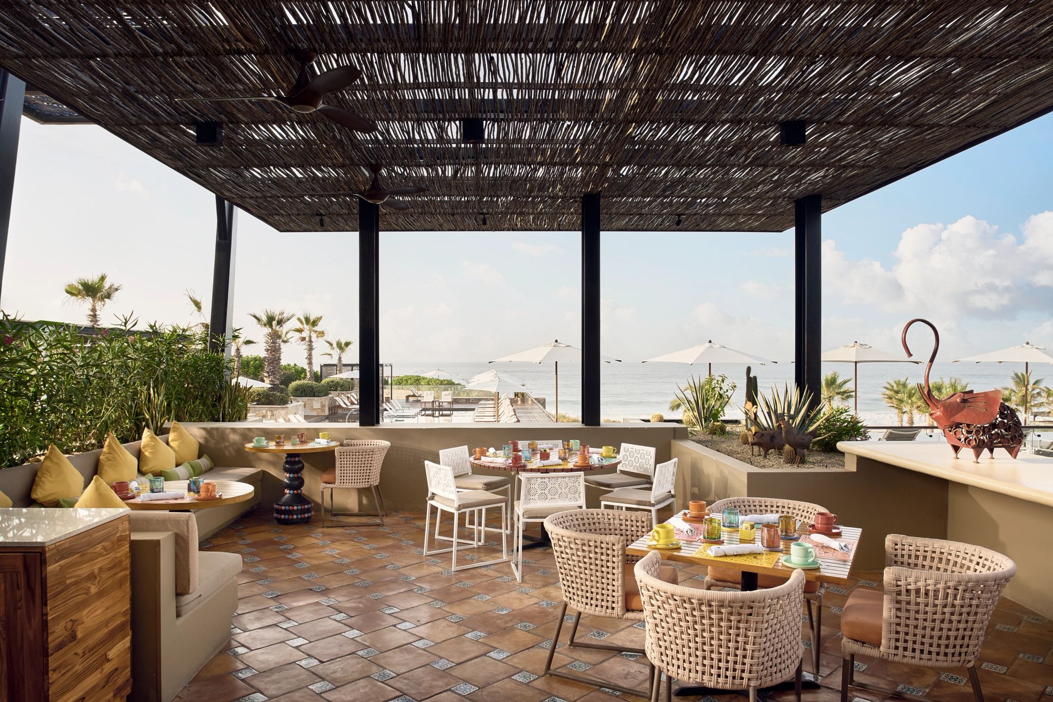 Equis Restaurante, no Zandún Ritz Carlton Reserve almoço com vista – alta gastronomia - almoço ao ar livre - restaurante vista mar