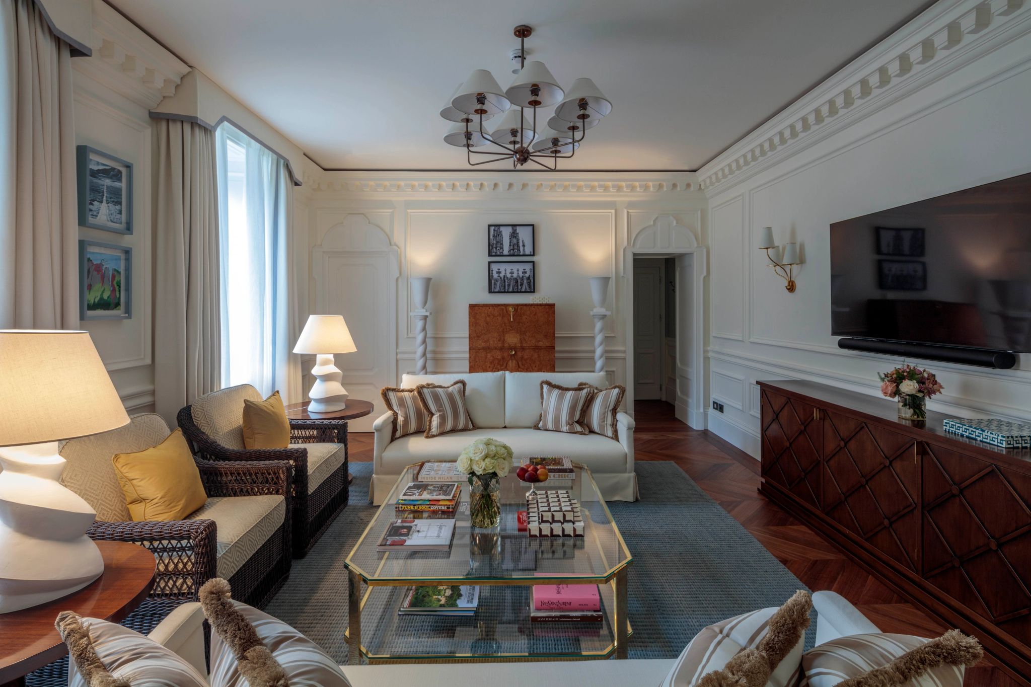 Duomo Two Bedroom Apartment Balcony sala de tv - sala de estar - apartamento de luxo