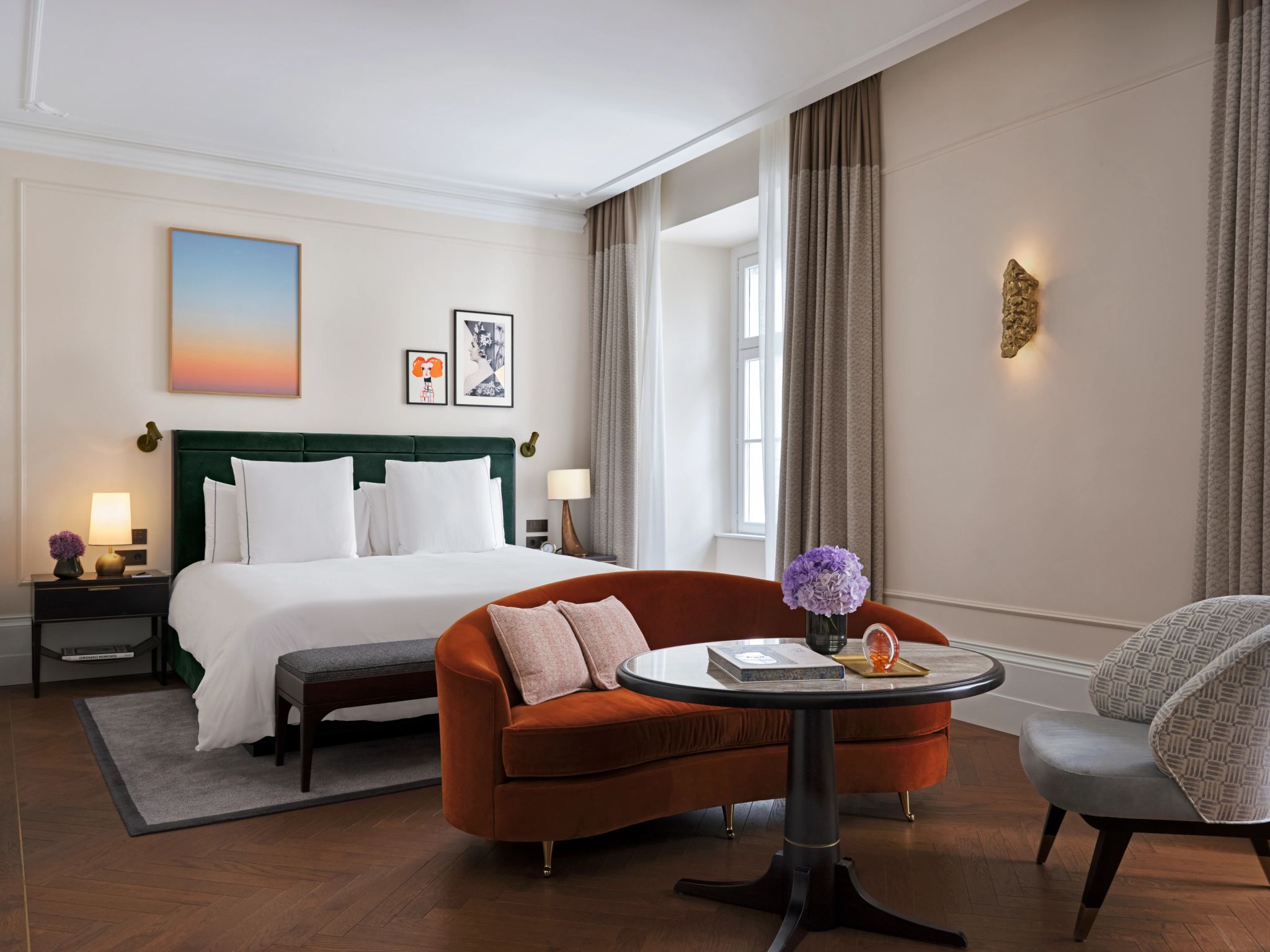cama king – suite de luxo – area de estar