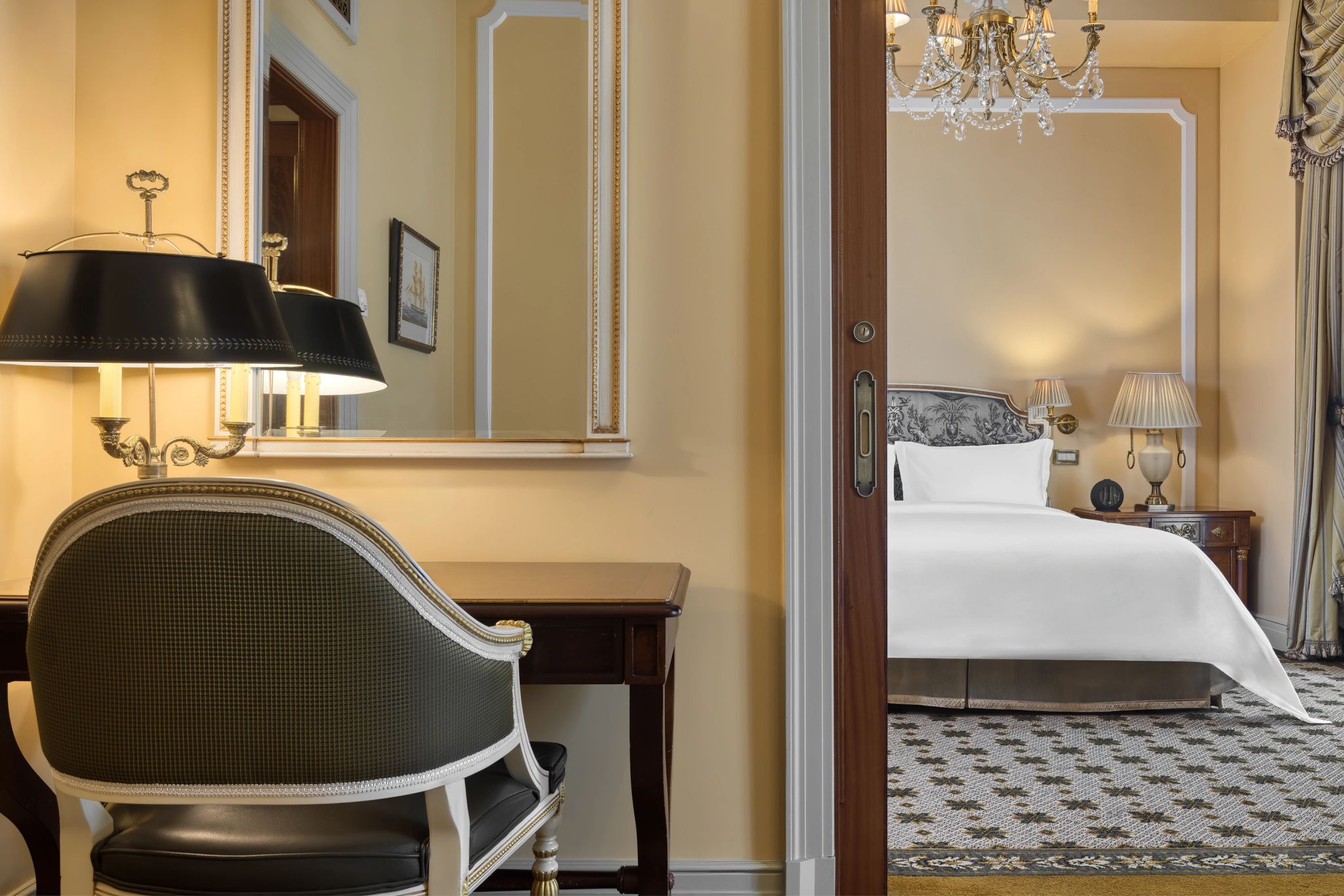 Grande Suite One Bedroom Suite King City view mesa de trabalho - suite casal - suite king