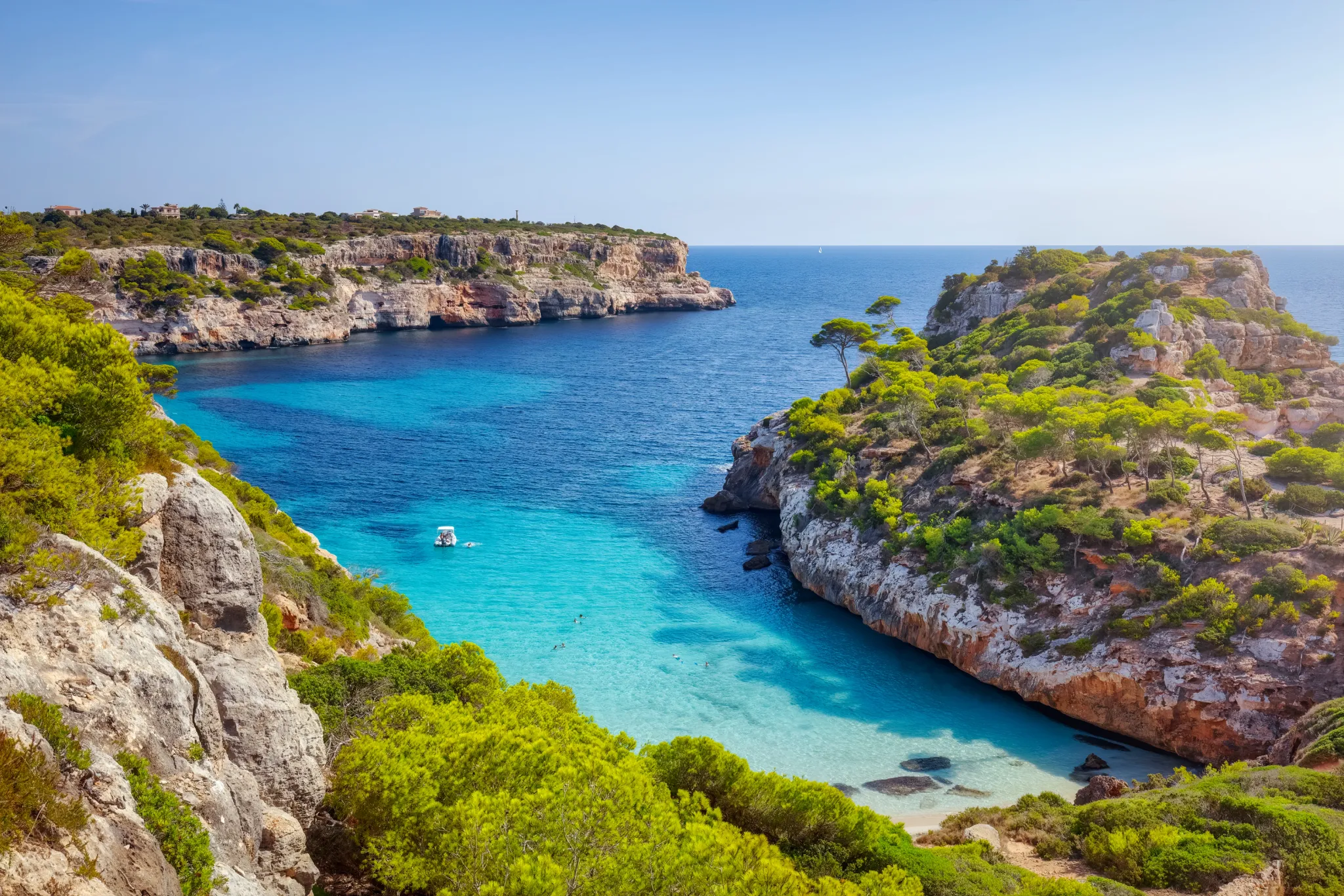 ilhas baleares - litoral espanha - praia deserta espanha
