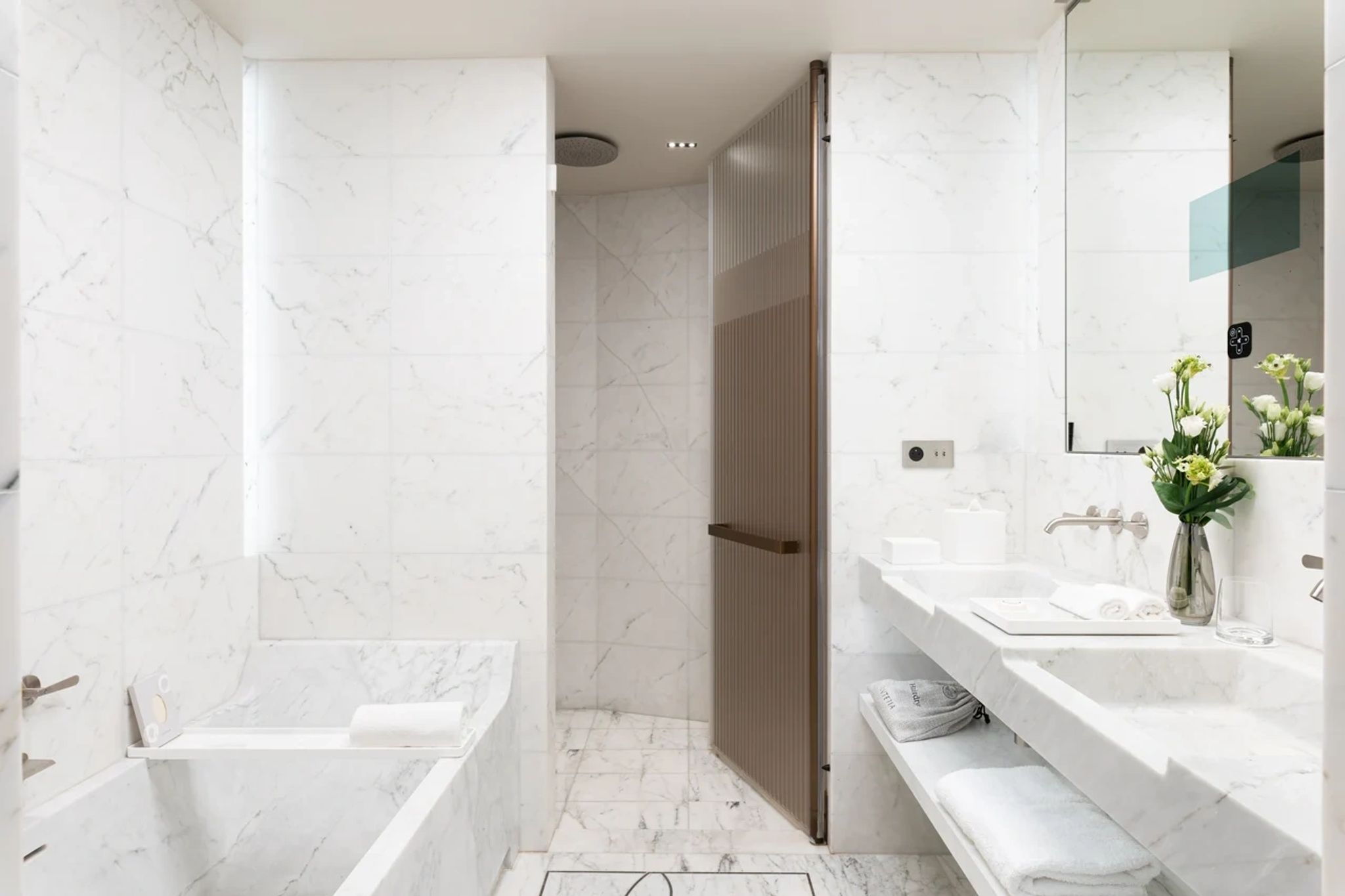 Grand Lutetia Suite suite com banheira - banho premium - bem estar