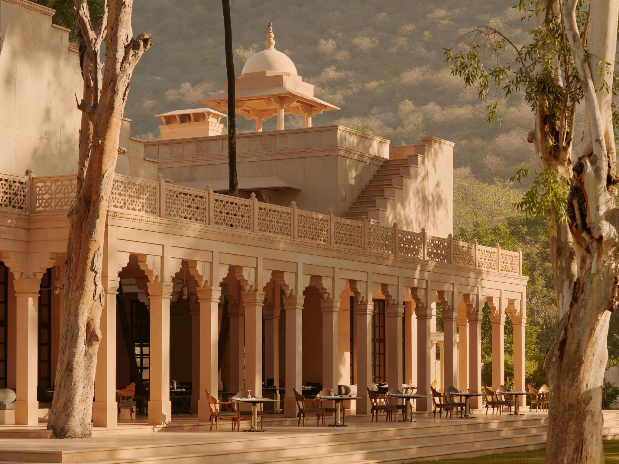 Edifício principal  hotel de luxo - destino de natureza - resort na india