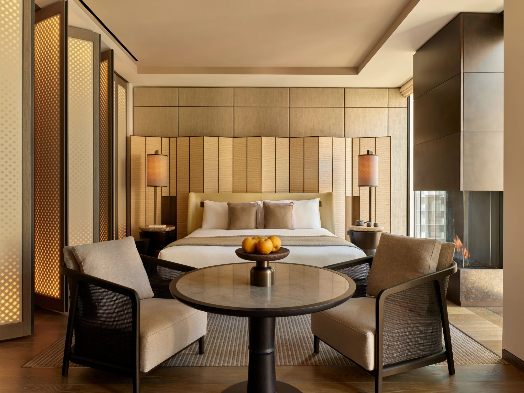 sala de estar de hotel - suite de luxo - mesa bistro