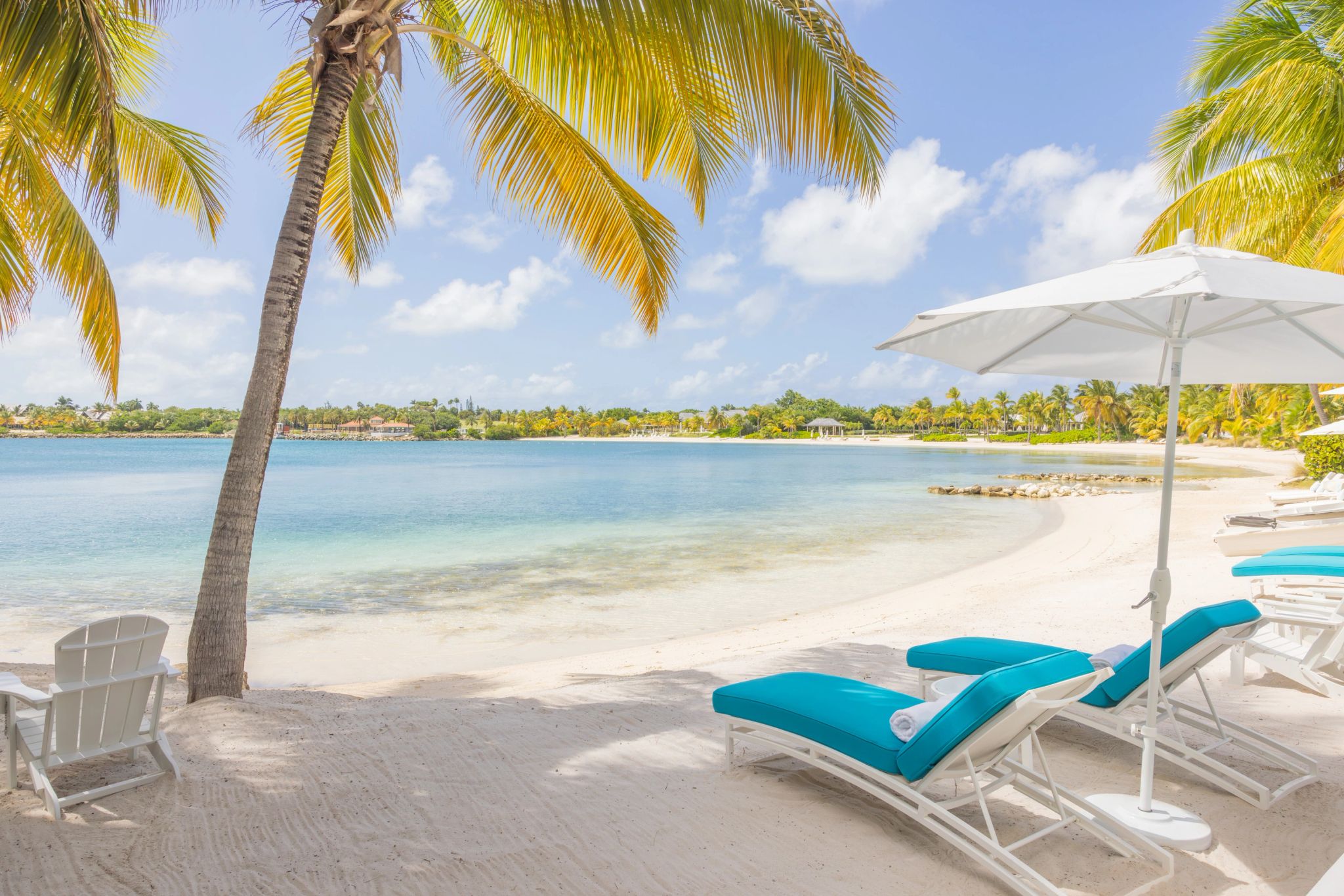 banho de sol - praia paradisiaca - praia particular