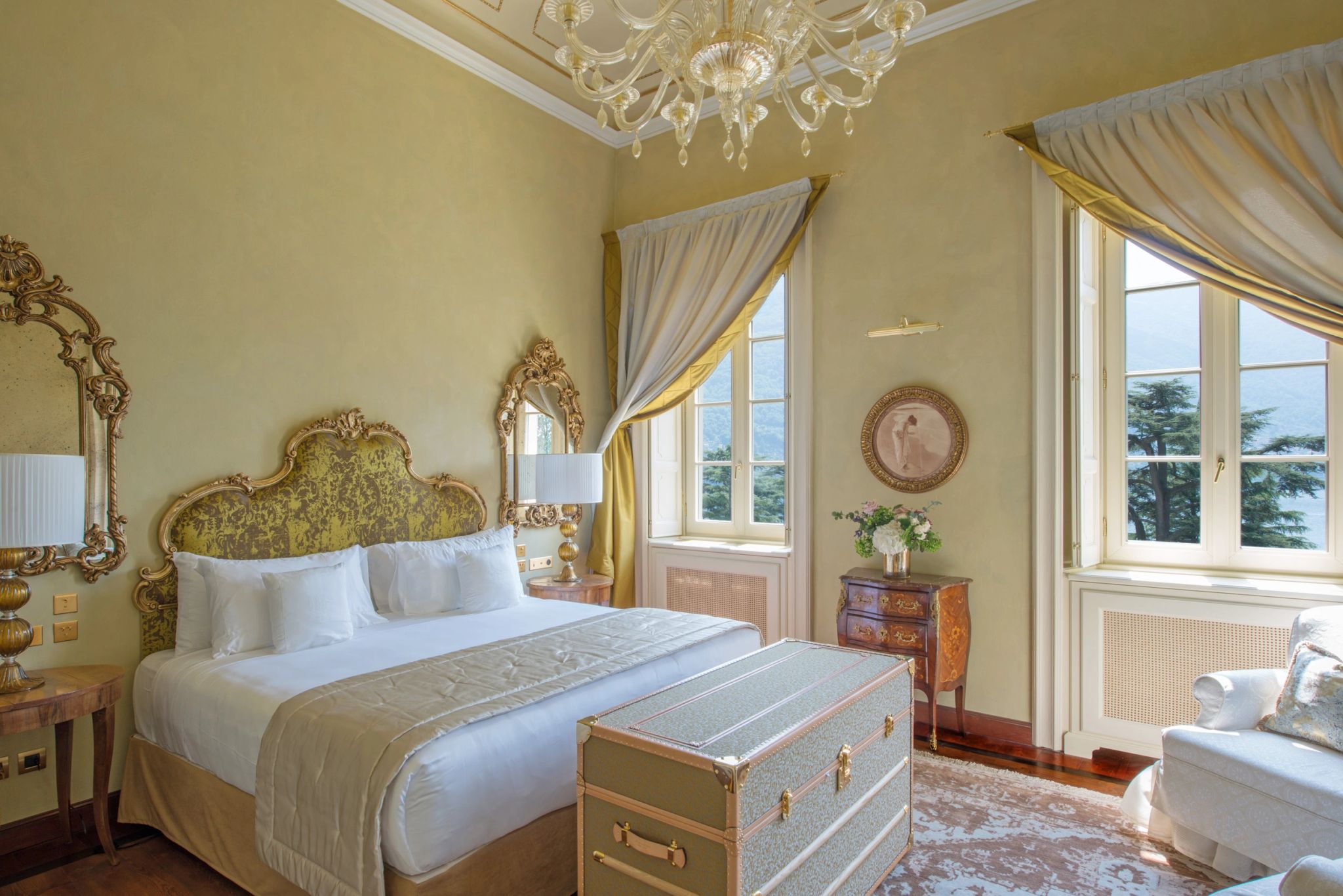 Room in the Villa Lake View cama king – design classico – quarto de luxo
