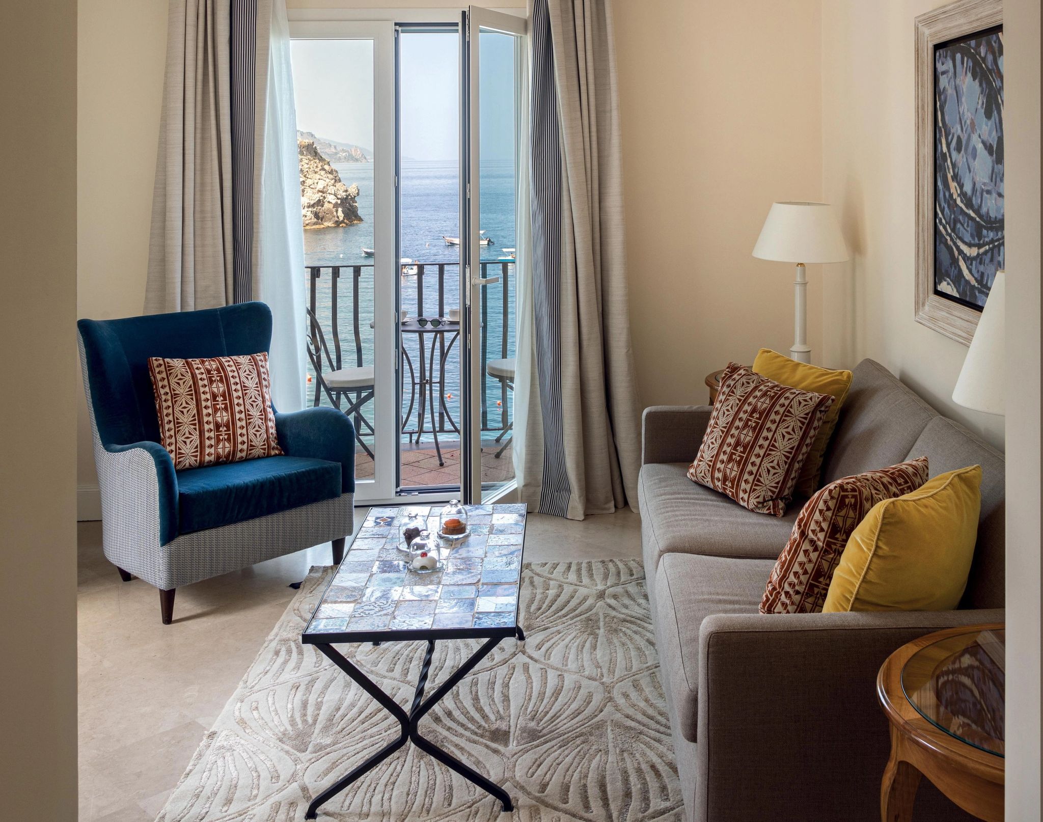 Deluxe Sea View Suite Balcony sala do hotel - suite varanda