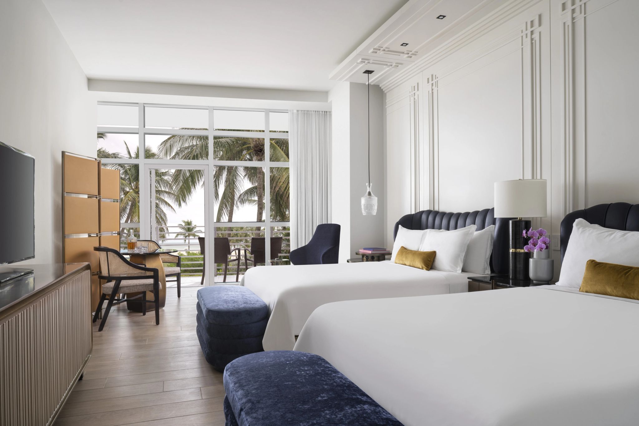 Two Double Pool View Balcony quarto duplo - quarto com duas camas - quarto vista piscina