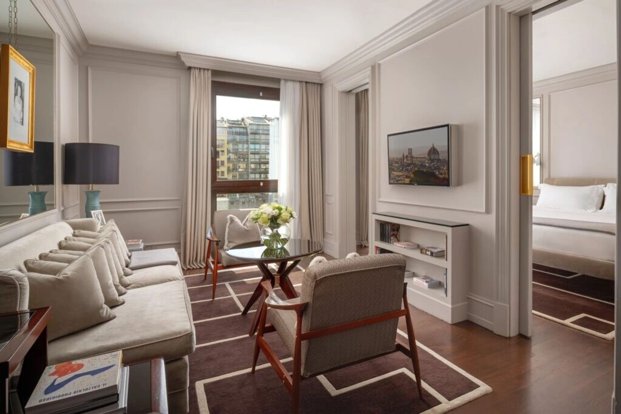 Two-bedroom Superior Suite River View sala estar - quarto com sofa - decoracao luxo