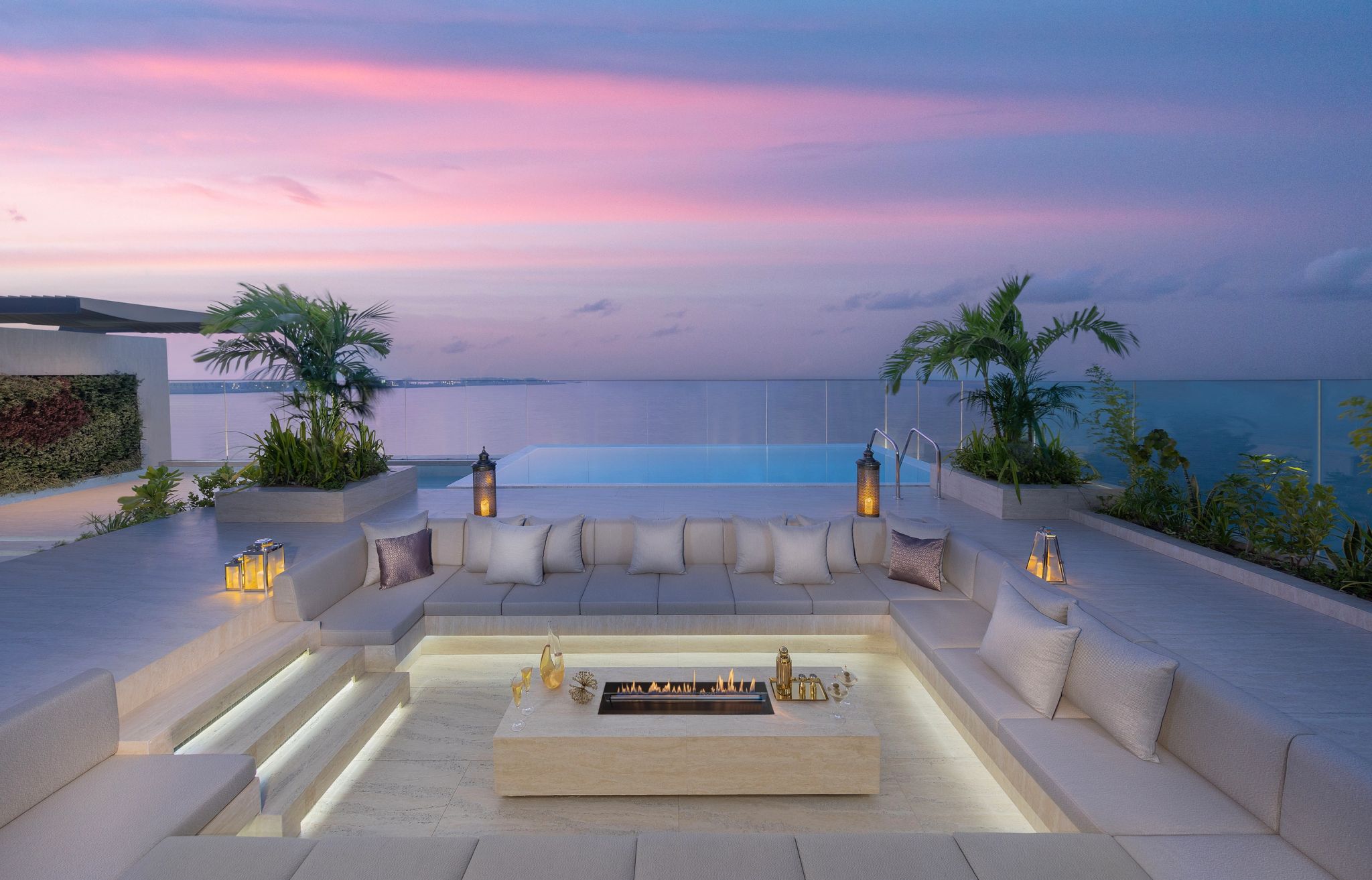 Royal Penthouse terraço vista mar - suite com terraço - suite com piscina - piscina externa