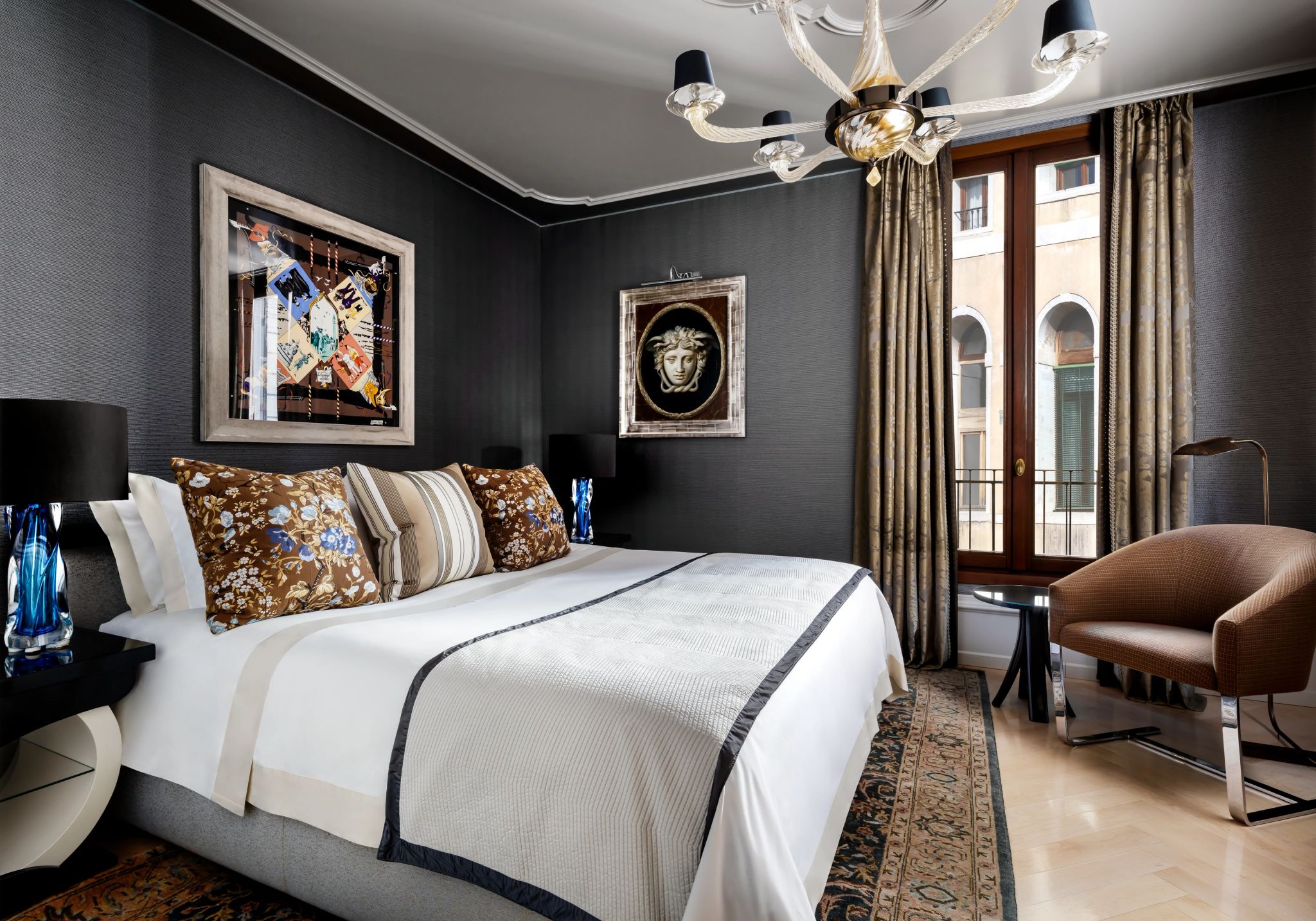 suite elegante - design classico elegante - decoracao artesanal italiana