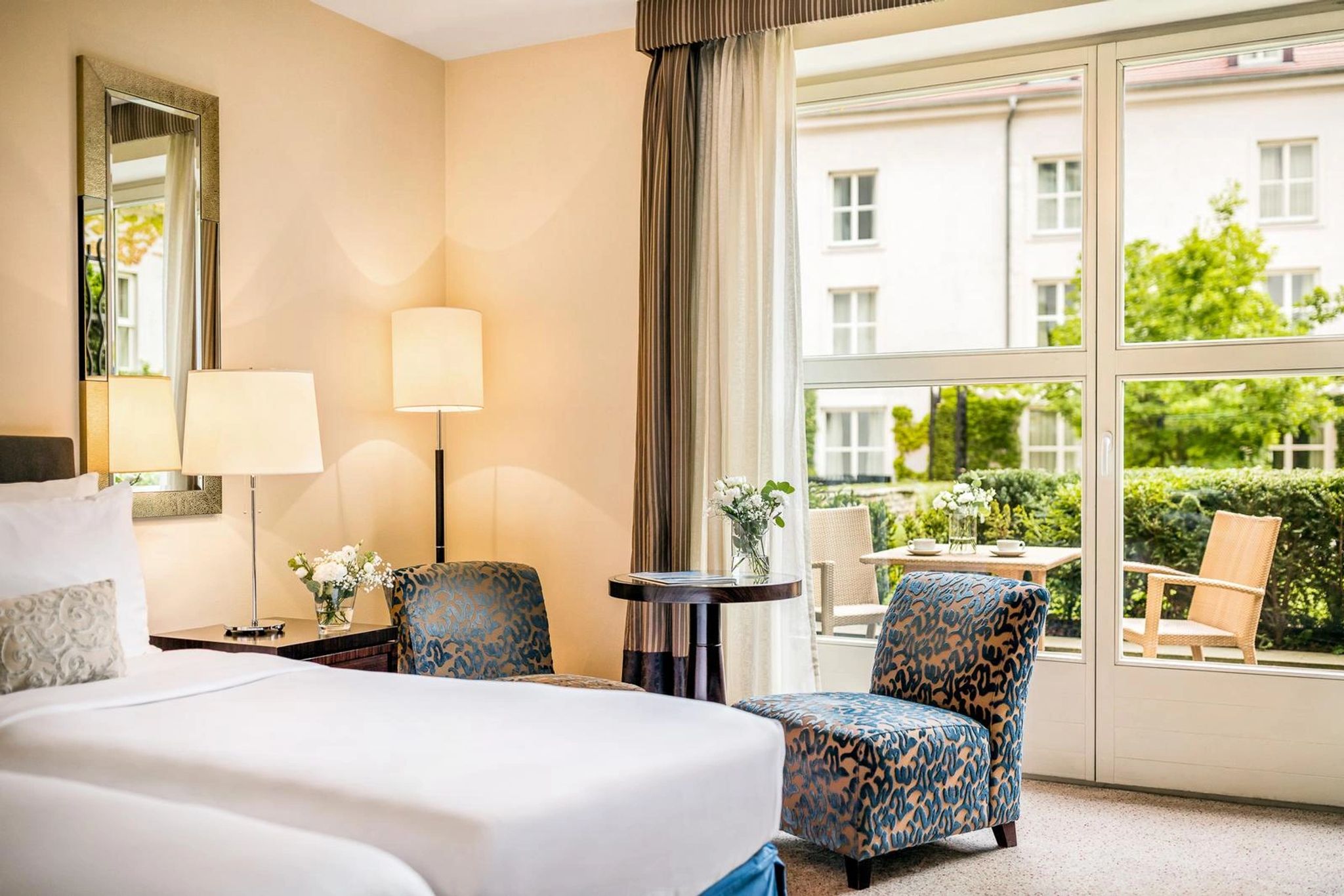 Family Deluxe Terrace Room quarto conjugado familia - cama king - design contemporaneo