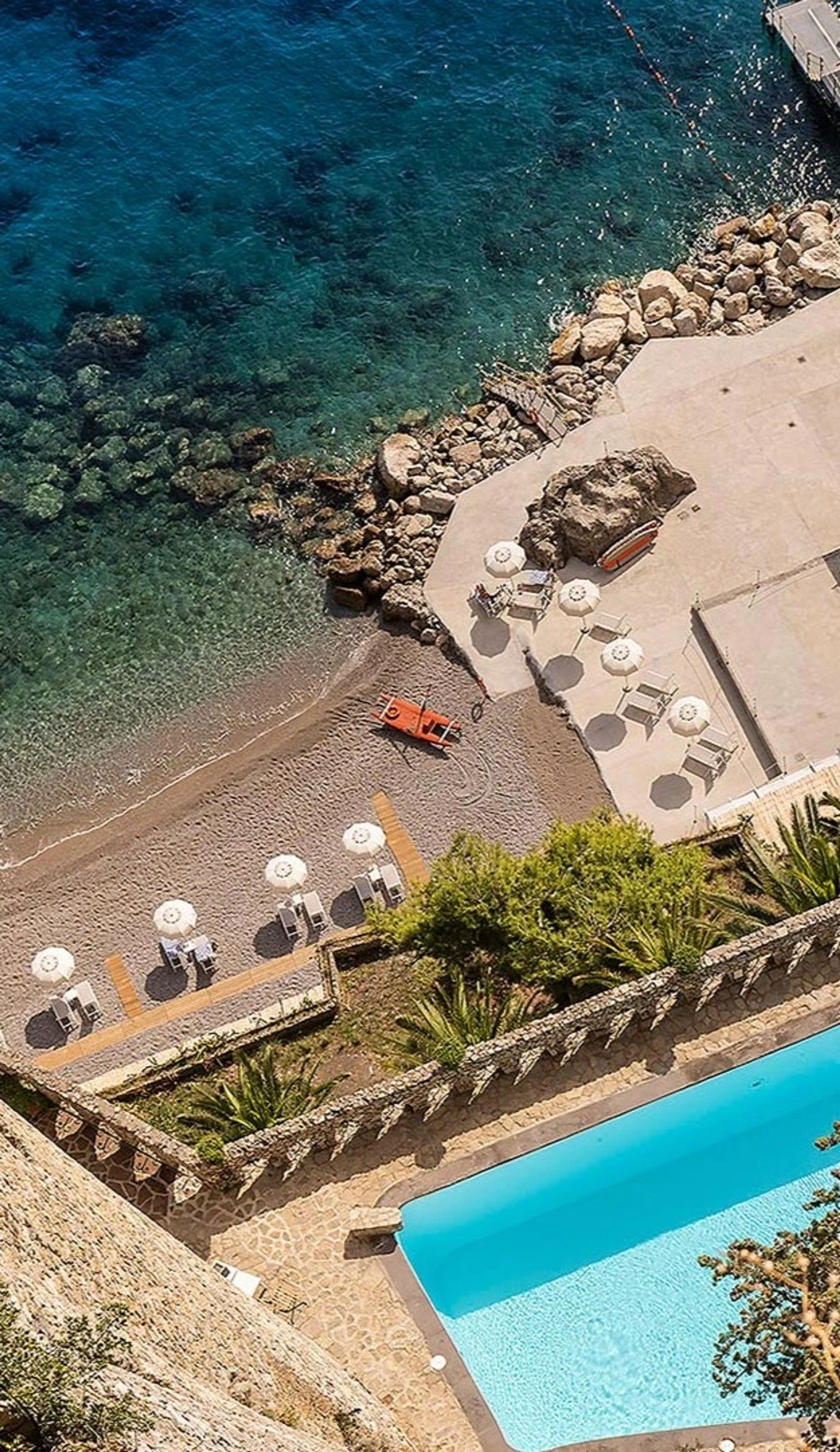 hotel com piscina - piscina externa - lazer ao ar livre