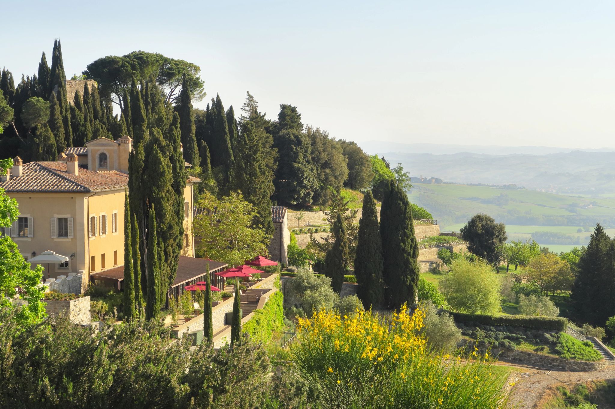 arquitetura toscana – cipreste italiano – hotel com vista 